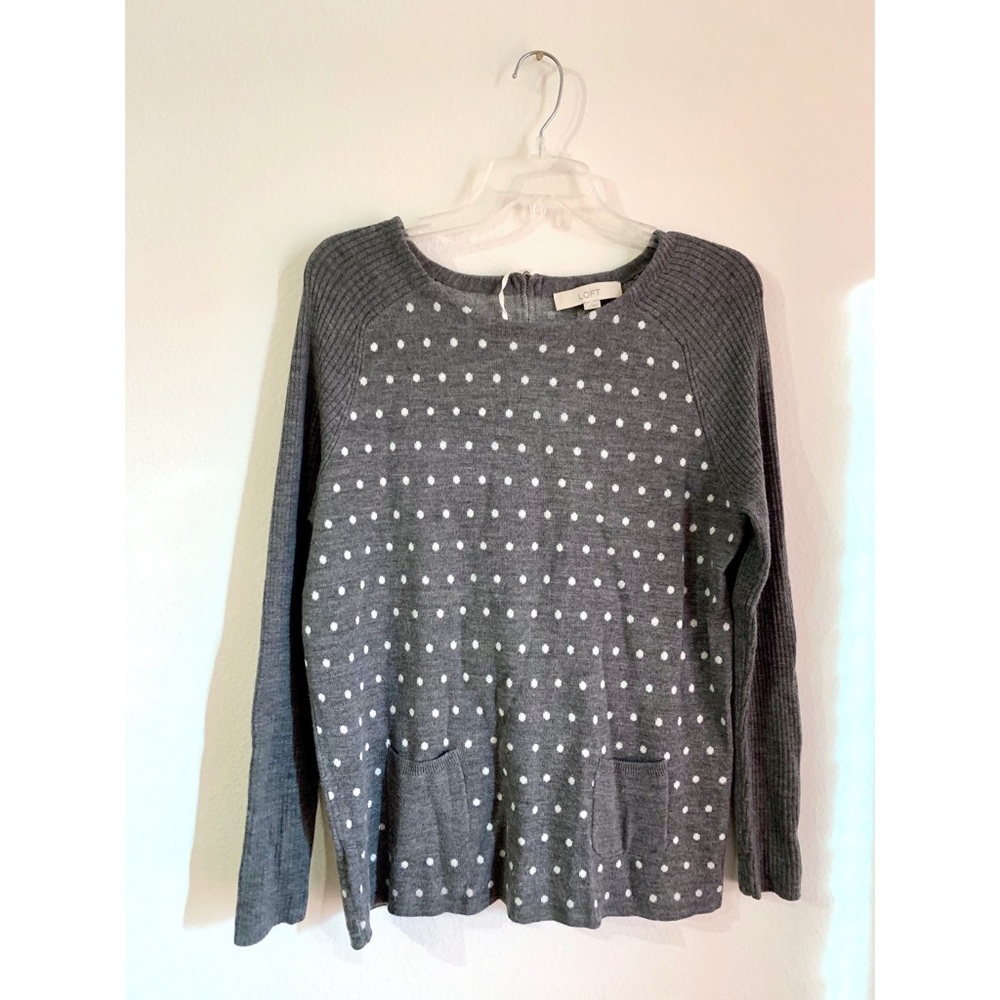 💕Gray Sweater with Dots